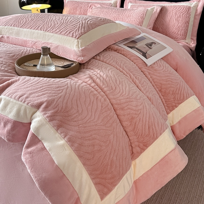 91家纺网 家纺一手货源 找家纺 （总）锦铭源家纺 2025新款雪貂绒烂花75D全消光超柔樱花绒双拼角四件套牛奶绒四件套【有买家秀】