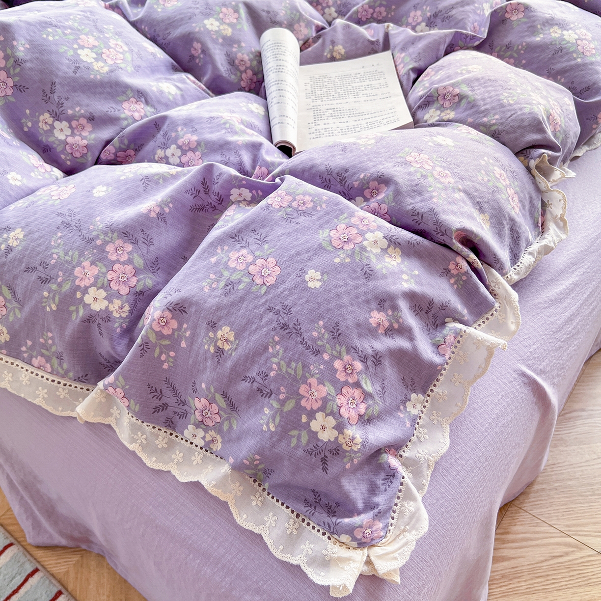 91家纺网 家纺一手货源 找家纺 赫然家纺 2026新款云感皱皱双层纱法式镂空全棉花边款四件套 贝拉花园