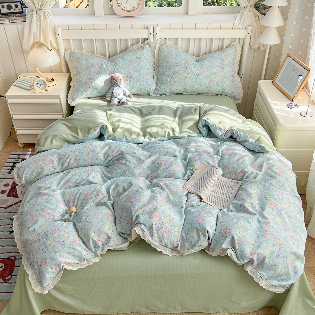 91家纺网 家纺一手货源 找家纺 赫然家纺 2026新款云感皱皱双层纱法式镂空全棉花边款四件套 花开半夏