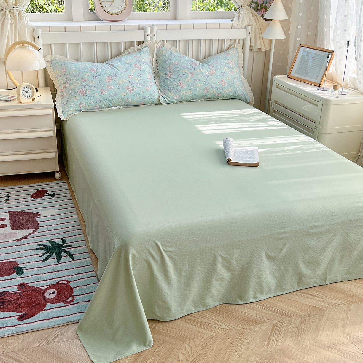 91家纺网 家纺一手货源 找家纺 赫然家纺 2026新款云感皱皱双层纱法式镂空全棉花边款四件套 花开半夏