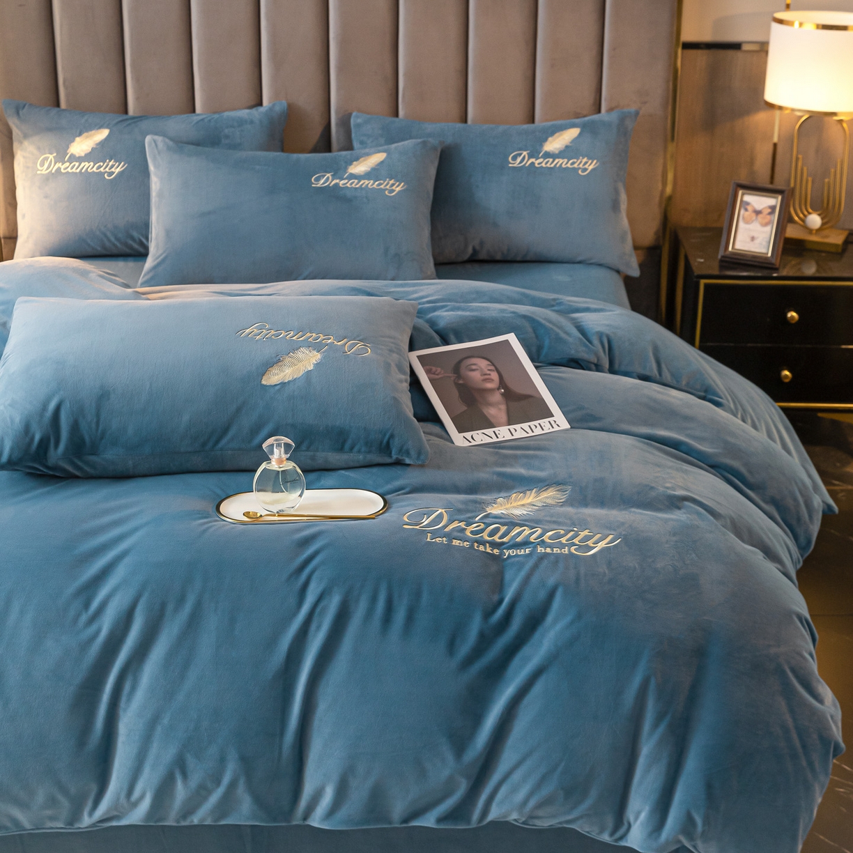 91家纺网 家纺一手货源 找家纺 （总）如一 2025新款水晶绒纯色刺绣轻羽系列四件套