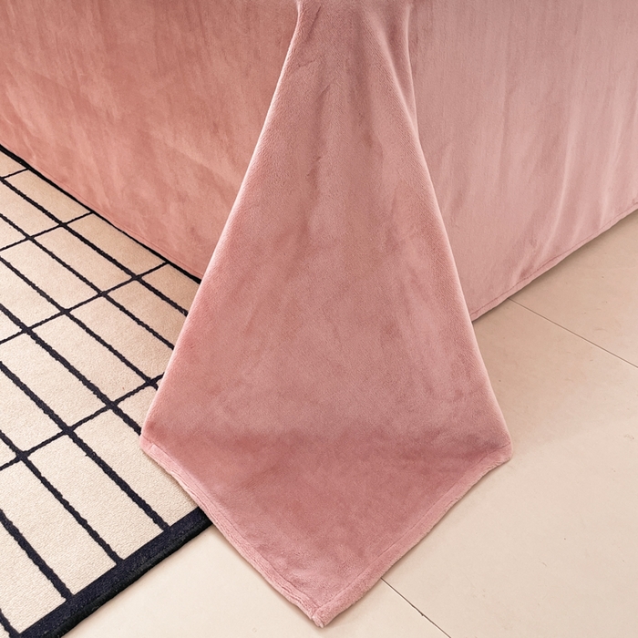 91家纺网 家纺一手货源 找家纺 言一 2025新款A类全消光超柔260G立体雕花牛奶绒加厚法式宽边四件套 繁花绮梦-豆沙