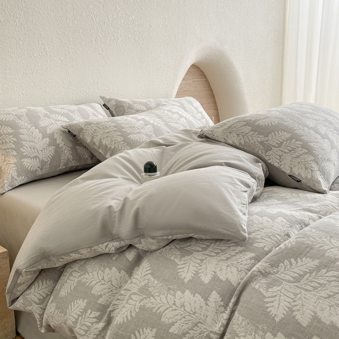 91家纺网 家纺一手货源 找家纺 宜代光年 2025新款全棉色织水洗棉大提花四件套（第一批）镜中叶-灰