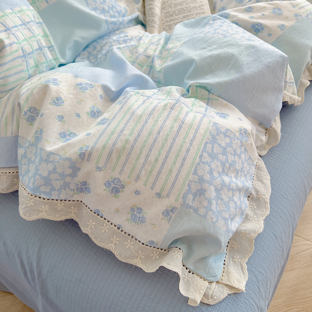 91家纺网 家纺一手货源 找家纺 赫然家纺 2026新款云感皱皱双层纱法式镂空全棉花边款单被套 兰亭序