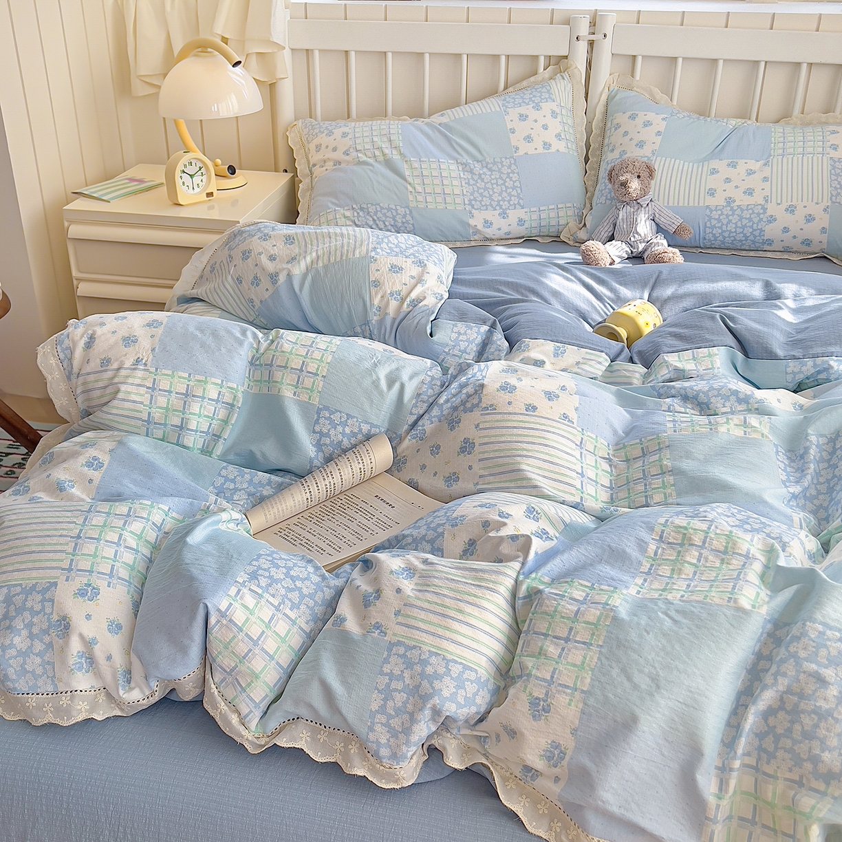 91家纺网 家纺一手货源 找家纺 赫然家纺 2026新款云感皱皱双层纱法式镂空全棉花边款单被套 兰亭序