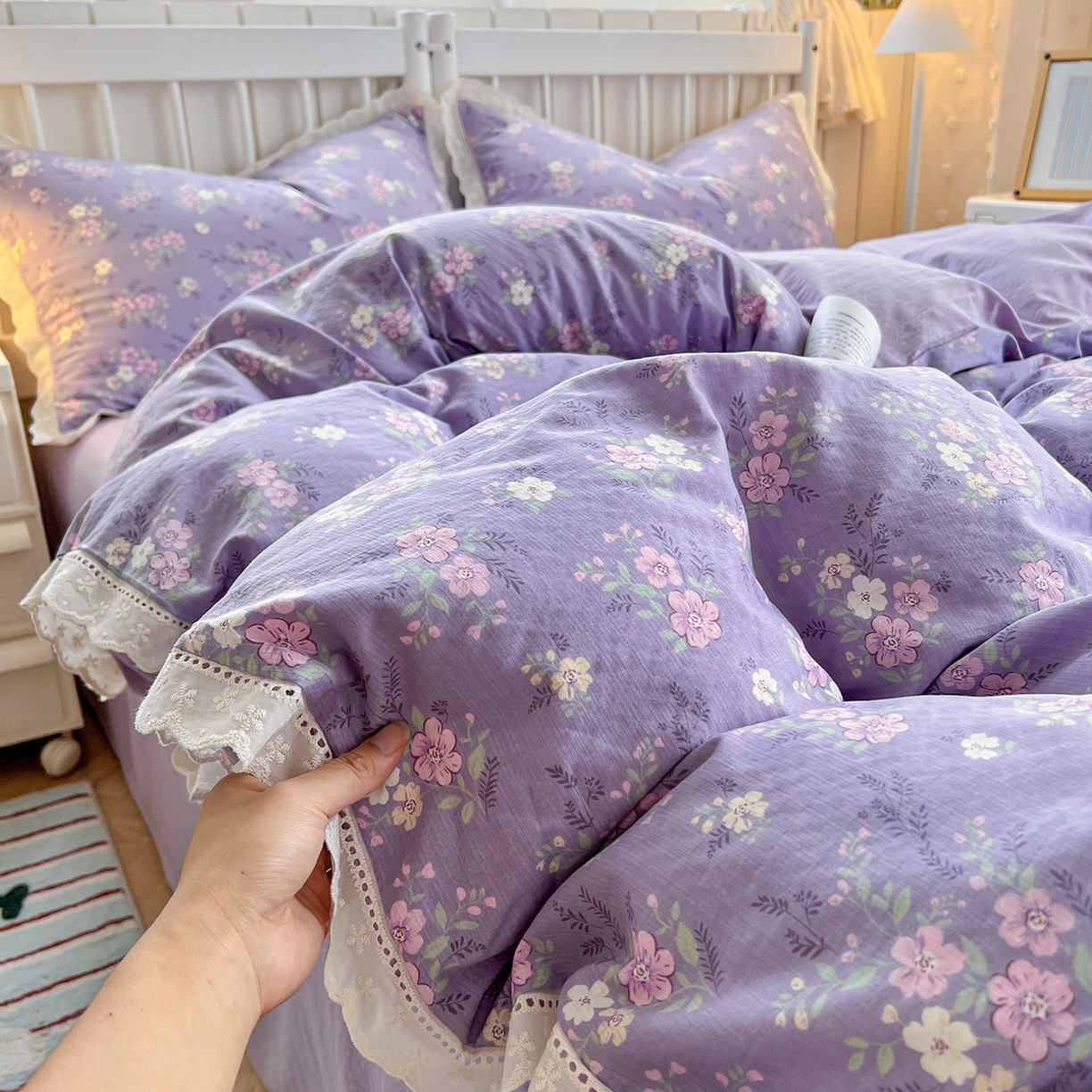 91家纺网 家纺一手货源 找家纺 赫然家纺 2026新款云感皱皱双层纱法式镂空全棉花边款单被套 贝拉花园