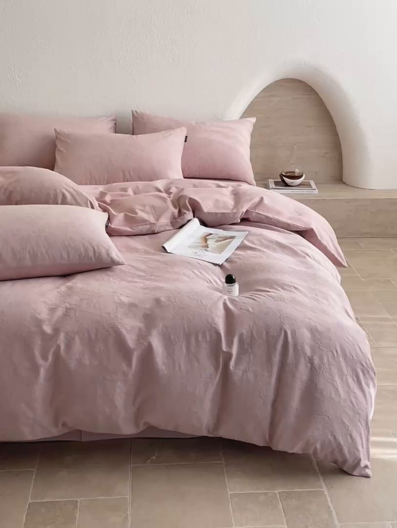 91家纺网 家纺一手货源 找家纺 宜代光年 2025新款全棉色织水洗棉大提花四件套（第一批）陌上花开-粉