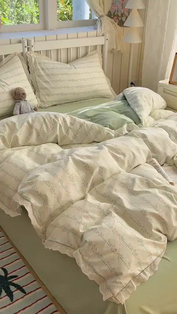 91家纺网 家纺一手货源 找家纺 赫然家纺 2026新款云感皱皱双层纱法式镂空全棉花边款单被套 怦然心动