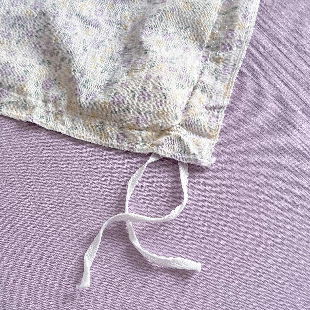 91家纺网 家纺一手货源 找家纺 赫然家纺 2026新款云感皱皱双层纱法式镂空全棉花边款单被套 花海兔