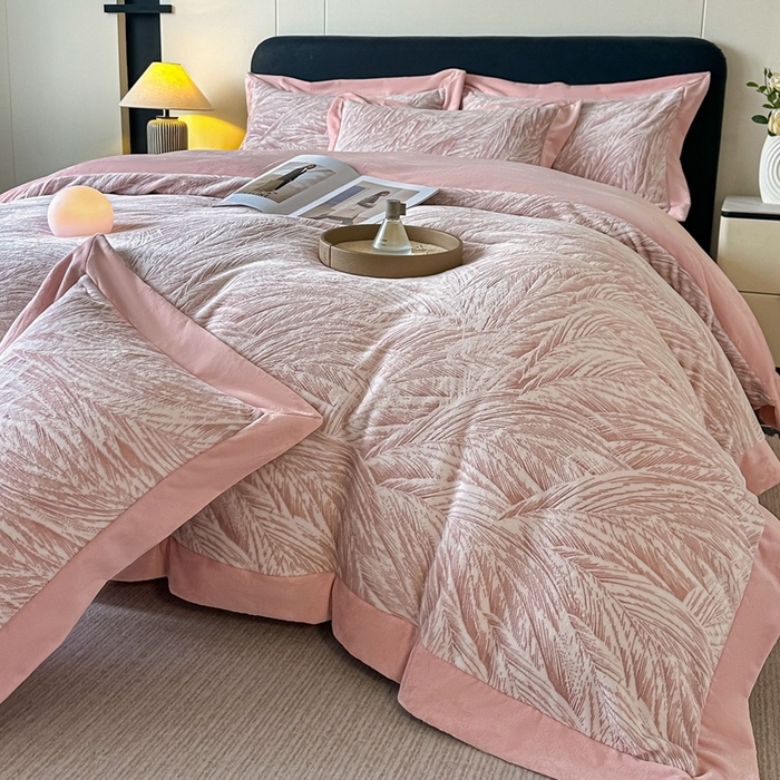 91家纺网 家纺一手货源 找家纺 （总）锦铭源家纺 2025新款烂花75D全消光超柔樱花绒牛奶绒四件套拼角四件套【有买家秀】