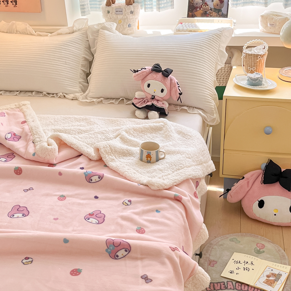 91家纺网 家纺一手货源 找家纺 金爱家 2025新款A类三丽鸥正版授权少女可爱卡通加厚牛奶绒羊羔绒毛毯多功能四季毛毯毯子 绒毛毯-MT三丽鸥草莓美乐蒂