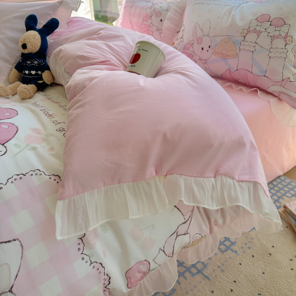 91家纺网 家纺一手货源 找家纺 希诺家居 2025新款洛丽塔风花边全棉纯棉四件套 春日出逃