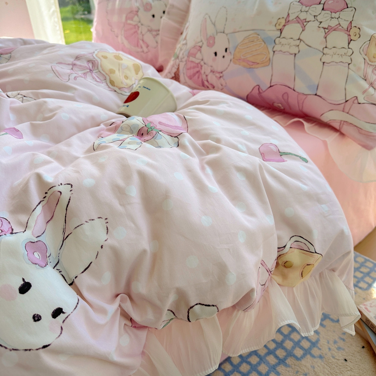 91家纺网 家纺一手货源 找家纺 希诺家居 2025新款洛丽塔风花边全棉纯棉四件套 春日出逃