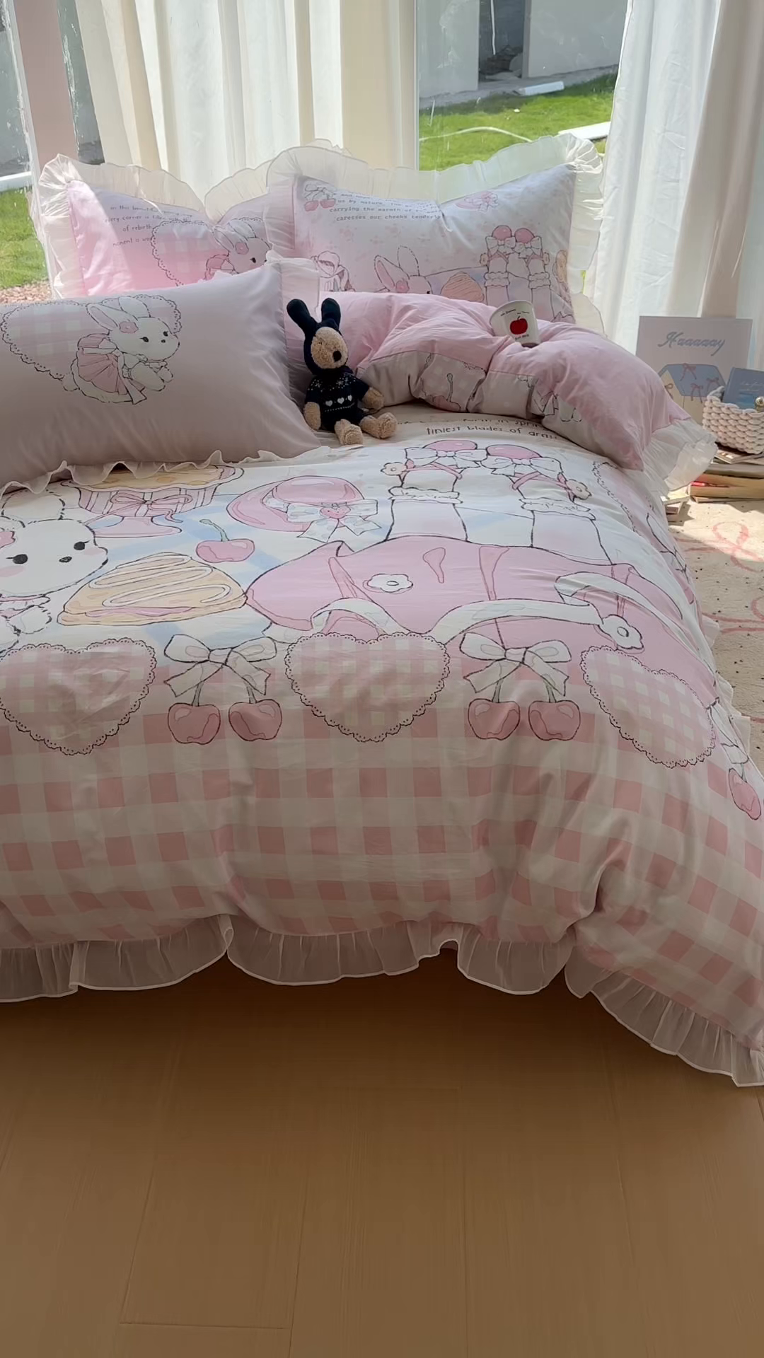 91家纺网 家纺一手货源 找家纺 希诺家居 2025新款洛丽塔风花边全棉纯棉四件套 春日出逃