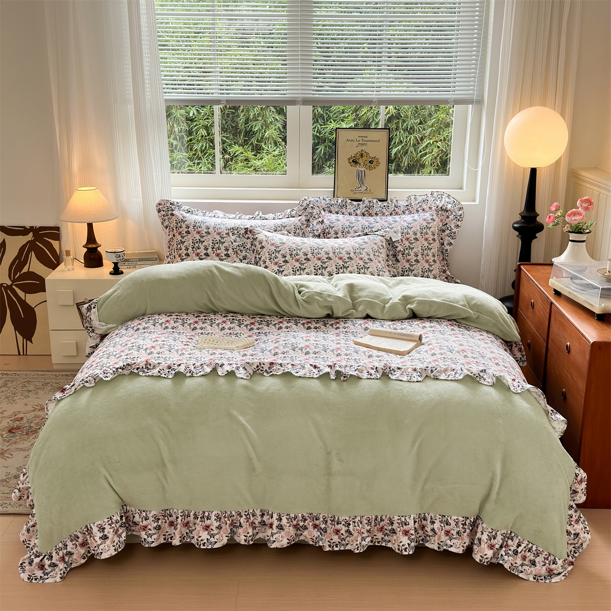 91家纺网 家纺一手货源 找家纺 兰紫橙家纺 2025新款印花蝴蝶花边款牛奶绒四件套 花边款-淡彩绿