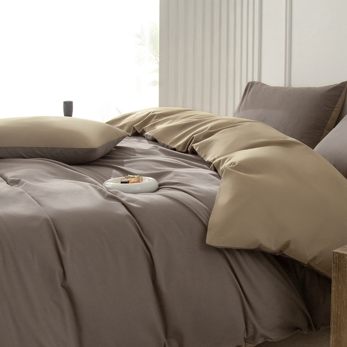 91家纺网 家纺一手货源 找家纺 ONE TWO ONE 121 2025新款A类高支高密长绒棉双拼磨毛（小cr ）撞色四件套 暗咖浅卡其