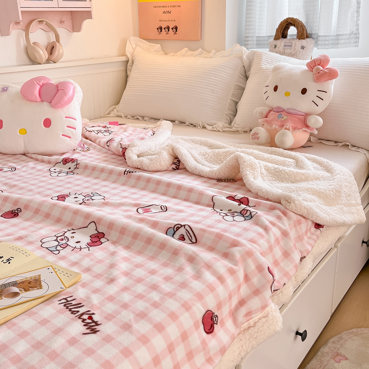 91家纺网 家纺一手货源 找家纺 金爱家 2025新款A类三丽鸥正版授权少女可爱卡通加厚牛奶绒羊羔绒毛毯多功能四季毛毯毯子 绒毛毯-MT三丽鸥粉格牛奶KT