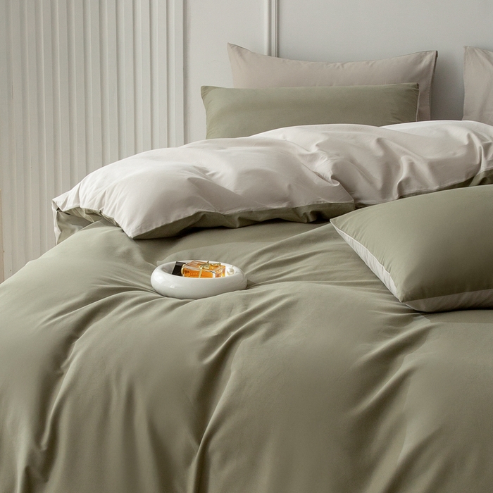 91家纺网 家纺一手货源 找家纺 ONE TWO ONE 121 2025新款A类高支高密长绒棉双拼磨毛（小cr ）撞色四件套 复古绿白灰