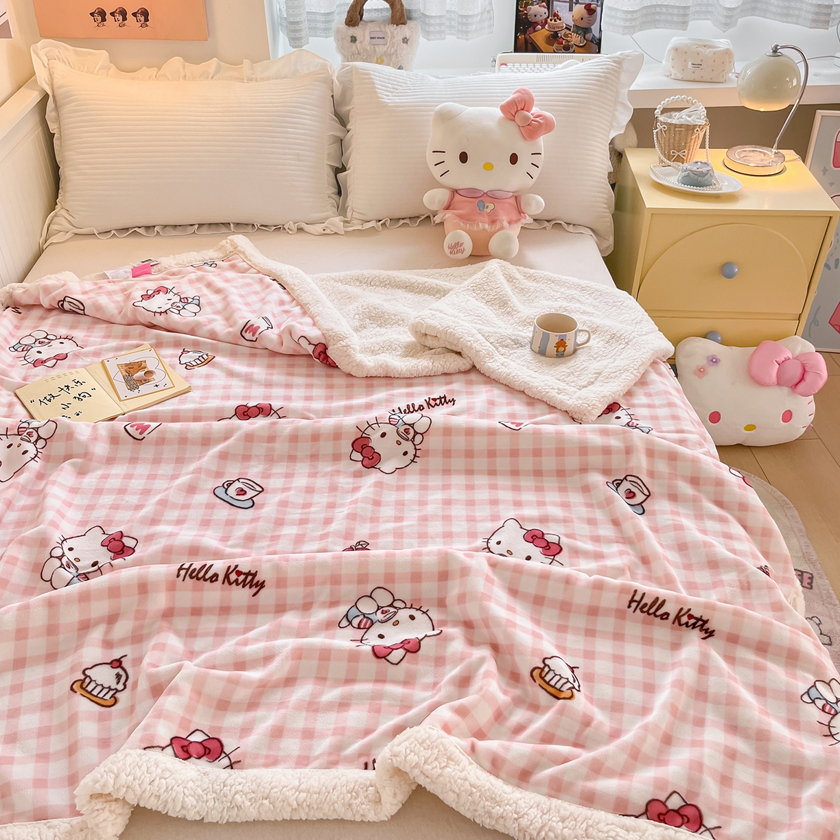 91家纺网 家纺一手货源 找家纺 金爱家 2025新款A类三丽鸥正版授权少女可爱卡通加厚牛奶绒羊羔绒毛毯多功能四季毛毯毯子 绒毛毯-MT三丽鸥粉格牛奶KT