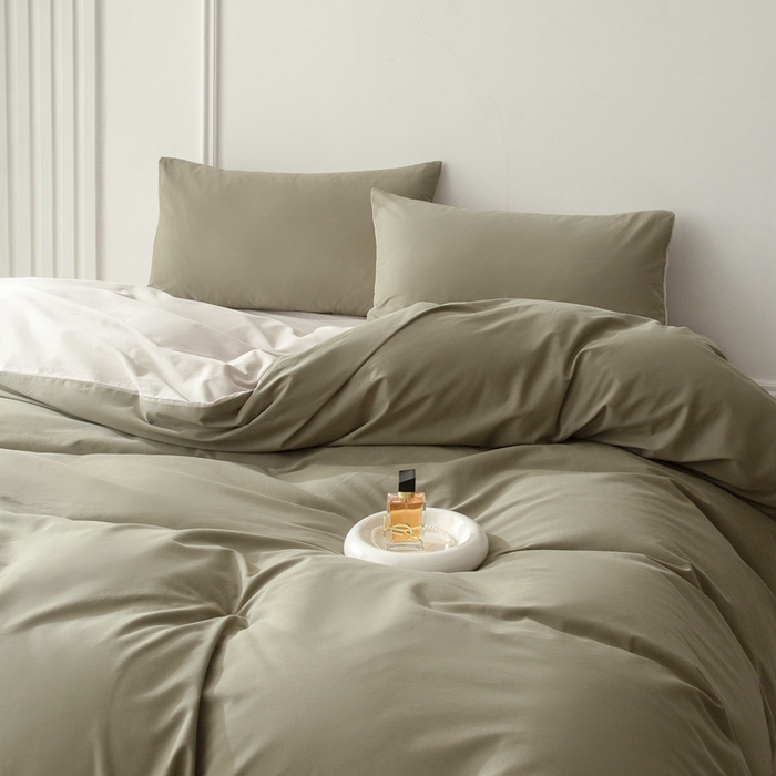 91家纺网 家纺一手货源 找家纺 ONE TWO ONE 121 2025新款A类高支高密长绒棉双拼磨毛（小cr ）撞色四件套 复古绿白灰