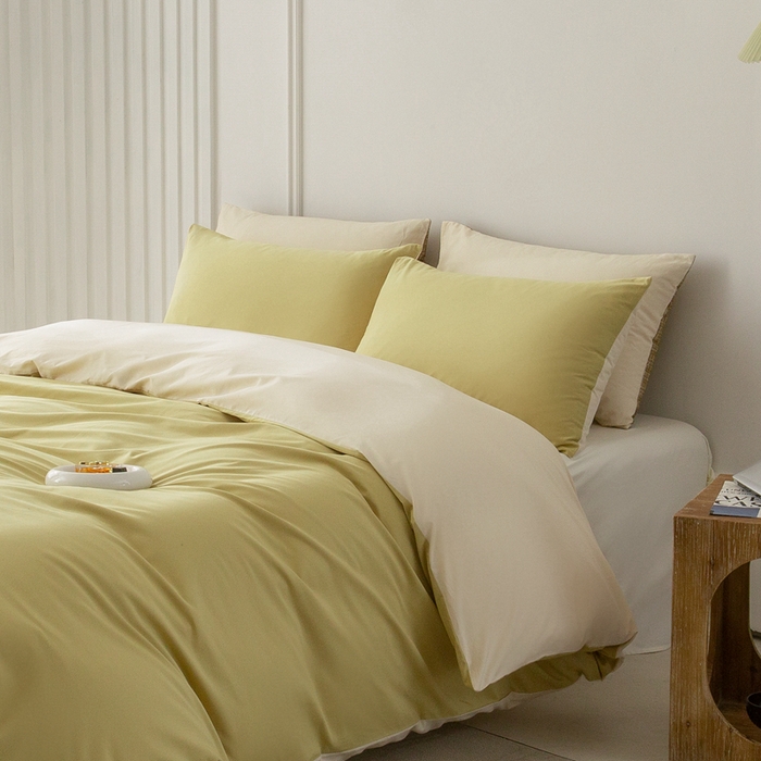 91家纺网 家纺一手货源 找家纺 ONE TWO ONE 121 2025新款A类高支高密长绒棉双拼磨毛（小cr ）撞色四件套 青提拼奶玉