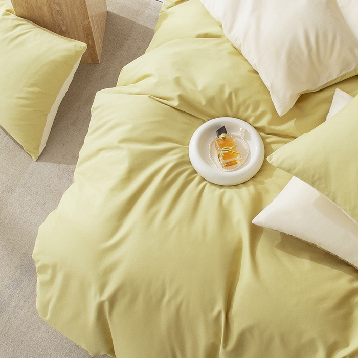 91家纺网 家纺一手货源 找家纺 ONE TWO ONE 121 2025新款A类高支高密长绒棉双拼磨毛（小cr ）撞色四件套 青提拼奶玉