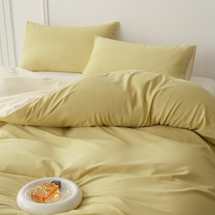 91家纺网 家纺一手货源 找家纺 ONE TWO ONE 121 2025新款A类高支高密长绒棉双拼磨毛（小cr ）撞色四件套 青提拼奶玉