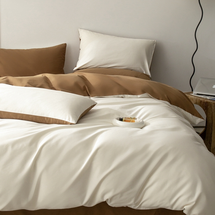 91家纺网 家纺一手货源 找家纺 ONE TWO ONE 121 2025新款A类高支高密长绒棉双拼磨毛（小cr ）撞色四件套 信白金咖