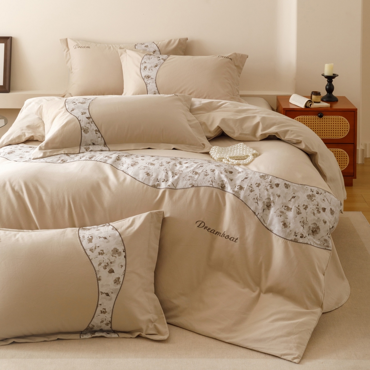 91家纺网 家纺一手货源 找家纺 艾莱家纺 2025新款A类新疆长绒棉纯棉加厚柔顺磨毛四件套-花语 花语-暖杏