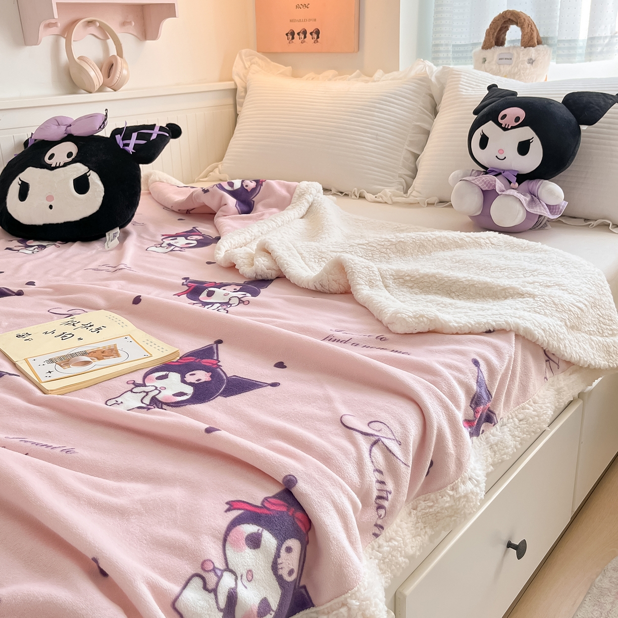 91家纺网 家纺一手货源 找家纺 金爱家 2025新款A类三丽鸥正版授权少女可爱卡通加厚牛奶绒羊羔绒毛毯多功能四季毛毯毯子 绒毛毯-MT三丽鸥粉梦库洛米