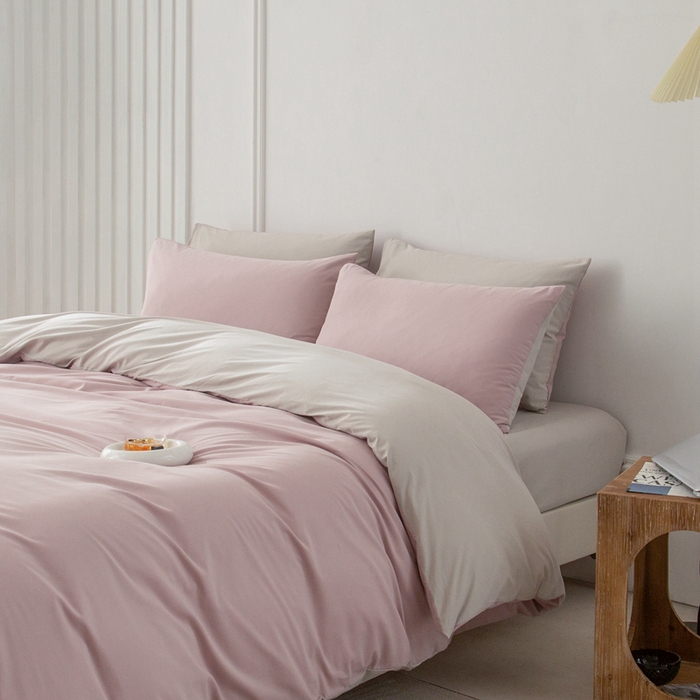 91家纺网 家纺一手货源 找家纺 ONE TWO ONE 121 2025新款A类高支高密长绒棉双拼磨毛（小cr ）撞色四件套 悠悠白灰