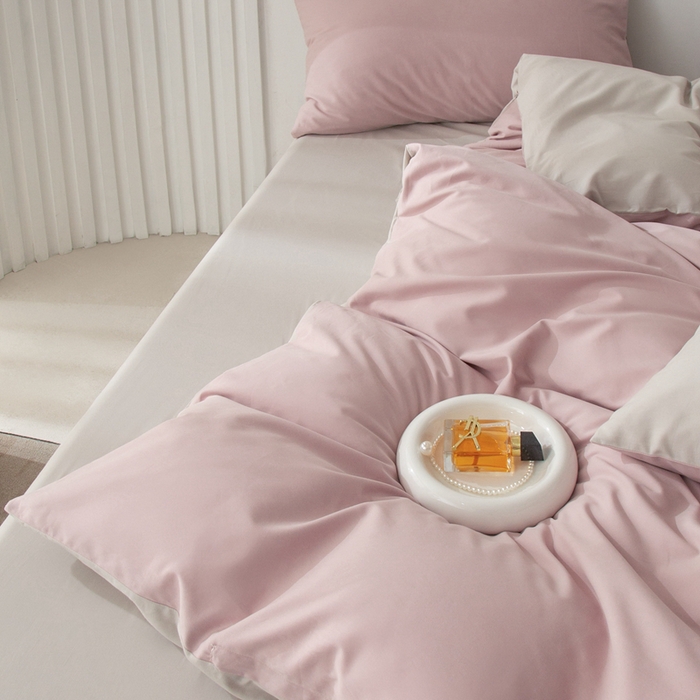 91家纺网 家纺一手货源 找家纺 ONE TWO ONE 121 2025新款A类高支高密长绒棉双拼磨毛（小cr ）撞色四件套 悠悠白灰