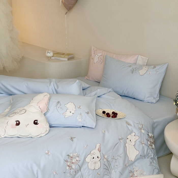 鹿班家居 2025年秋冬款100S全棉磨毛贴布绣系列——月光兔 标准会员-20元 蓝色