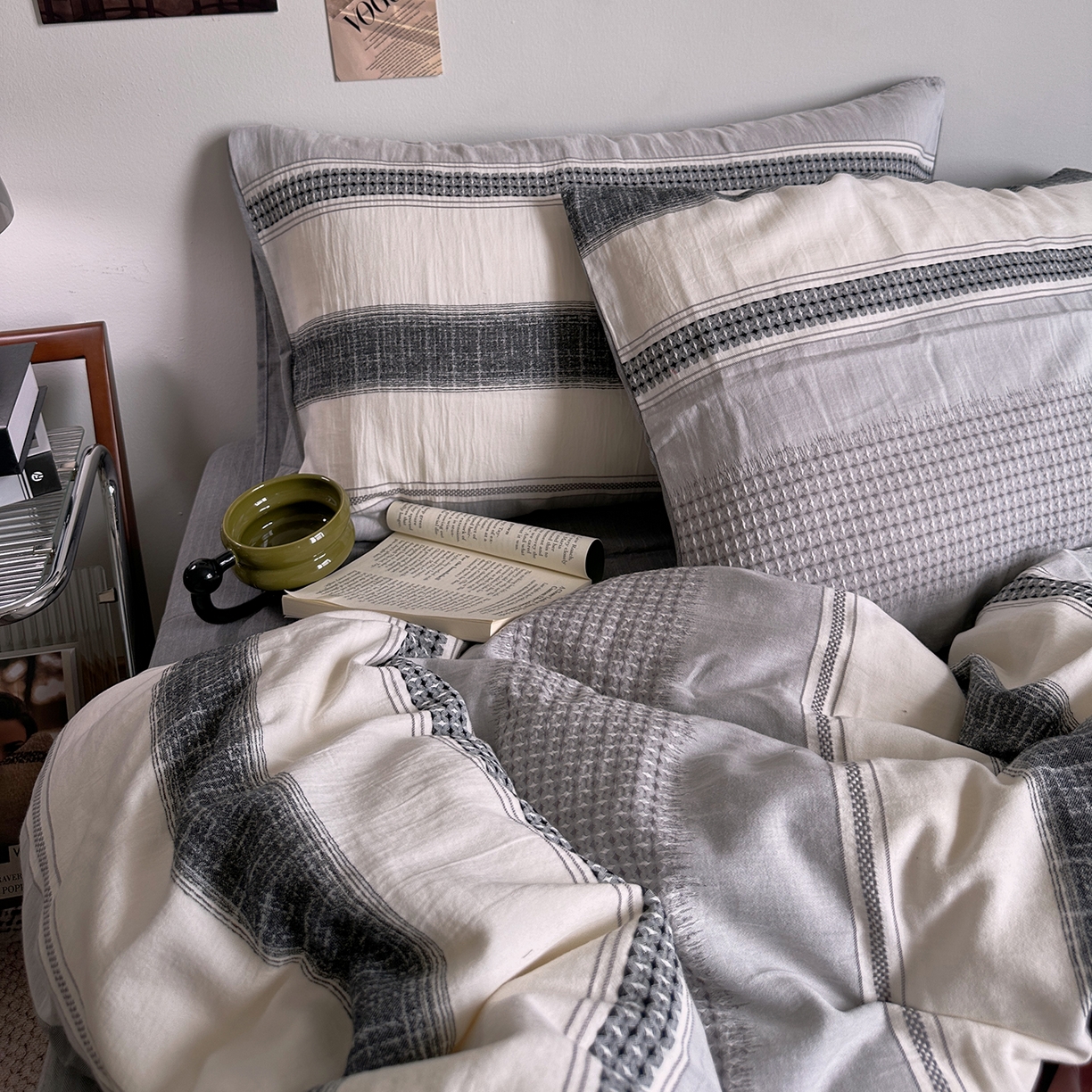 91家纺网 家纺一手货源 找家纺 艾咪-Amy ntmy 2025新款全棉色织小提花四件套-絮语      透明PE袋(如需手提无纺布包+5元) 絮语-灰