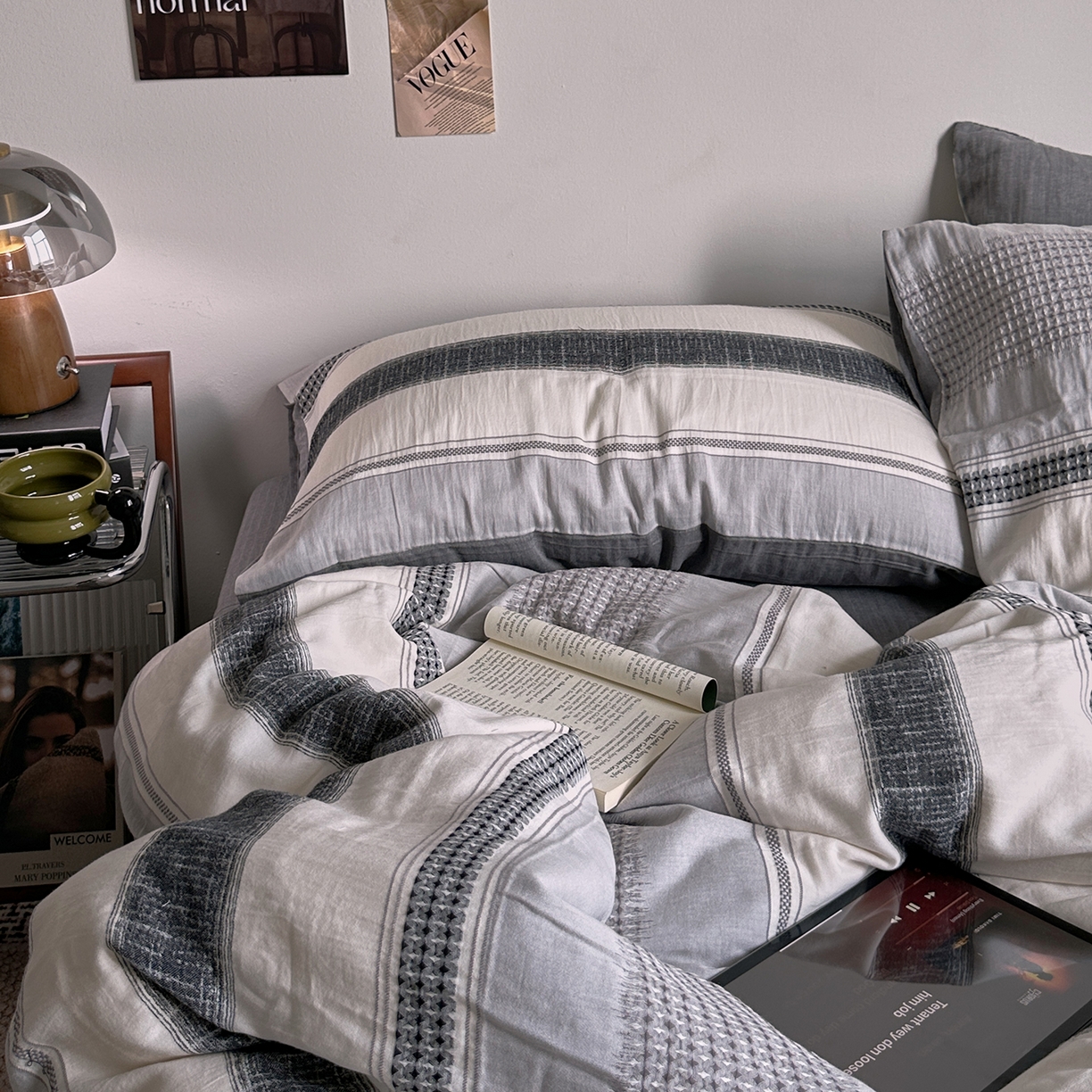 91家纺网 家纺一手货源 找家纺 艾咪-Amy ntmy 2025新款全棉色织小提花四件套-絮语      透明PE袋(如需手提无纺布包+5元) 絮语-灰