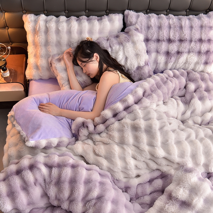 91家纺网 家纺一手货源 找家纺 同田家纺 2023直播热款牛奶绒兔毛四件套兔兔绒牛奶绒四件套七彩紫-牛奶绒泡泡印花紫