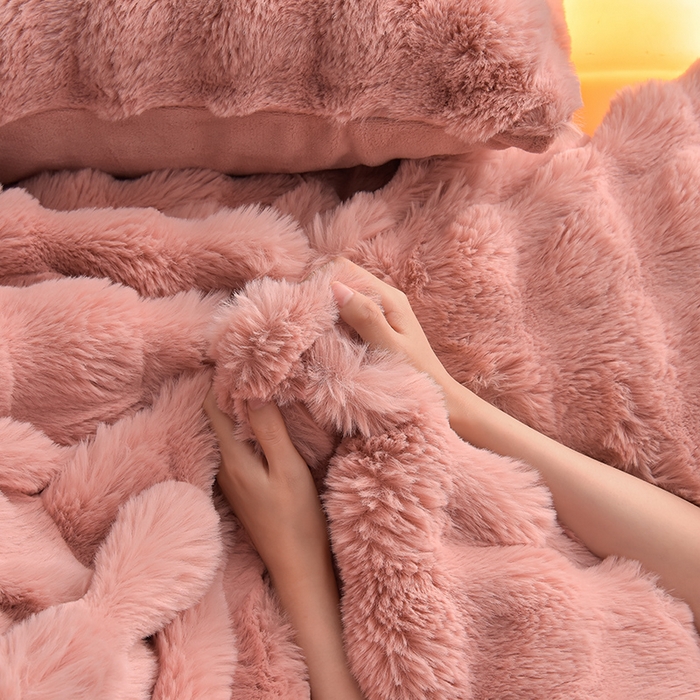 91家纺网 家纺一手货源 找家纺 同田家纺 2023直播热款牛奶绒兔毛四件套兔兔绒牛奶绒四件套轻奢豆沙-牛奶绒泡泡豆沙