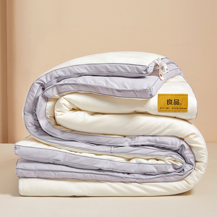 91家纺网 家纺一手货源 找家纺 晚悠家纺 2025新款A类抗菌控温保暖大豆被5.0被子被芯春秋冬被夏被爆款 奶白灰
