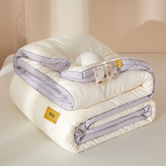 91家纺网 家纺一手货源 找家纺 晚悠家纺 2025新款A类抗菌控温保暖大豆被5.0被子被芯春秋冬被夏被爆款 奶白灰