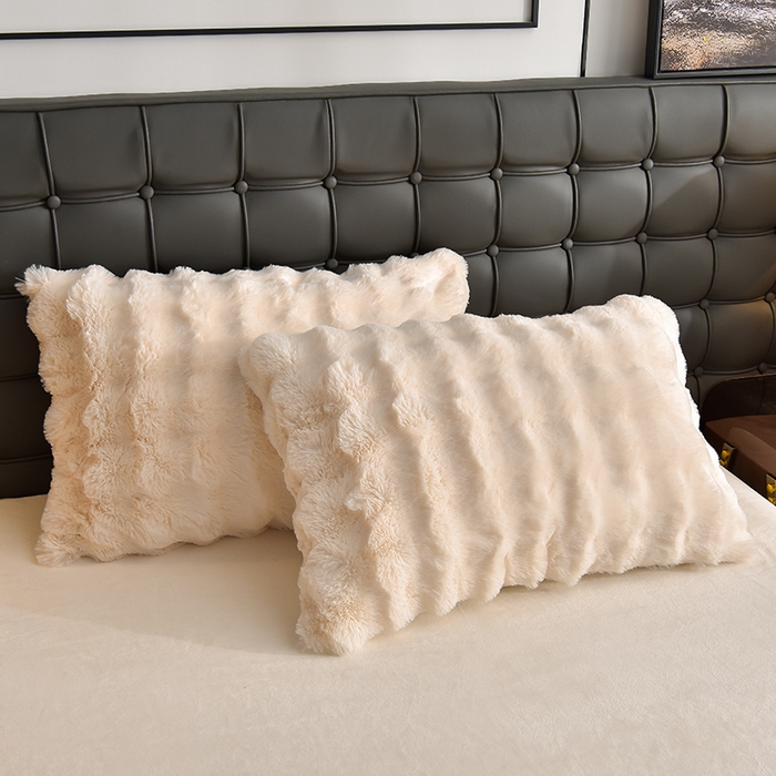 91家纺网 家纺一手货源 找家纺 同田家纺 2023直播热款牛奶绒兔毛四件套兔兔绒牛奶绒四件套轻奢白-牛奶绒泡泡纯白