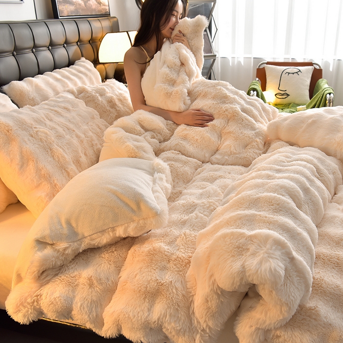 91家纺网 家纺一手货源 找家纺 同田家纺 2023直播热款牛奶绒兔毛四件套兔兔绒牛奶绒四件套轻奢白-牛奶绒泡泡纯白