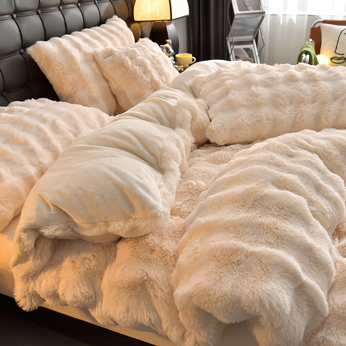 91家纺网 家纺一手货源 找家纺 同田家纺 2023直播热款牛奶绒兔毛四件套兔兔绒牛奶绒四件套轻奢白-牛奶绒泡泡纯白