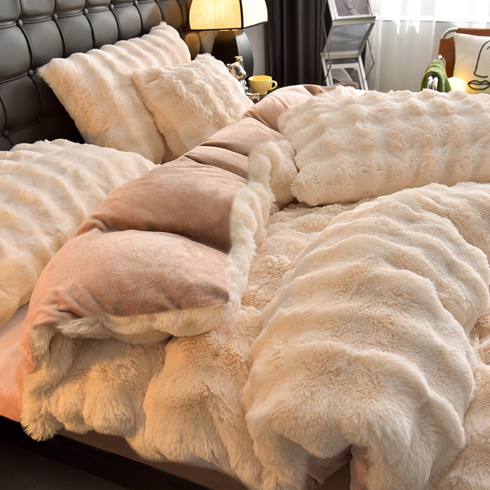 91家纺网 家纺一手货源 找家纺 同田家纺 2023直播热款牛奶绒兔毛四件套兔兔绒牛奶绒四件套 白+咖-牛奶绒泡泡白+咖