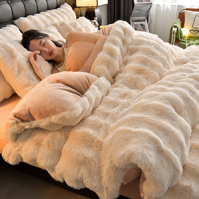 91家纺网 家纺一手货源 找家纺 同田家纺 2023直播热款牛奶绒兔毛四件套兔兔绒牛奶绒四件套 白+咖-牛奶绒泡泡白+咖