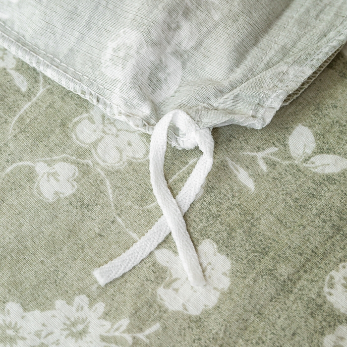 91家纺网 家纺一手货源 找家纺 七里香 2025秋冬新品A类加厚高克重原麻复古风亚麻皱皱纱印花四件套 花蕾-绿