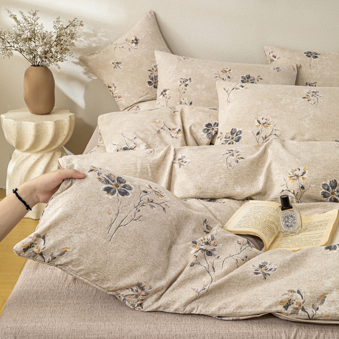 91家纺网 家纺一手货源 找家纺 七里香 2025秋冬新品A类加厚高克重原麻复古风亚麻皱皱纱印花四件套 素锦