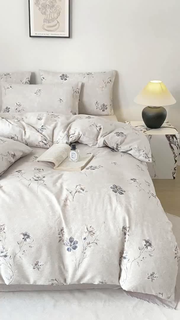 91家纺网 家纺一手货源 找家纺 七里香 2025秋冬新品A类加厚高克重原麻复古风亚麻皱皱纱印花四件套 素锦