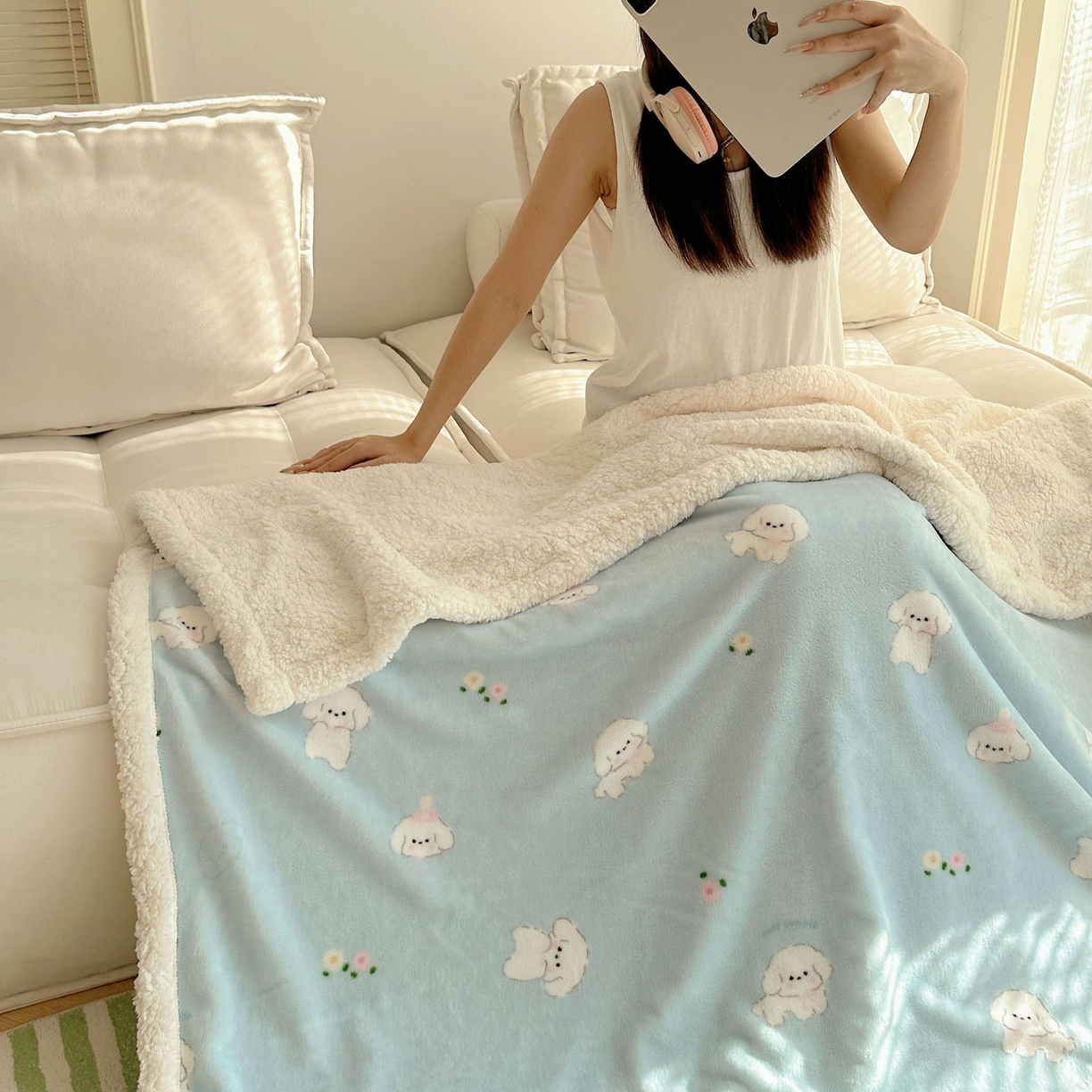 91家纺网 家纺一手货源 找家纺 美乐迪  2025新款牛奶绒羊羔绒毛毯 蓝色小狗