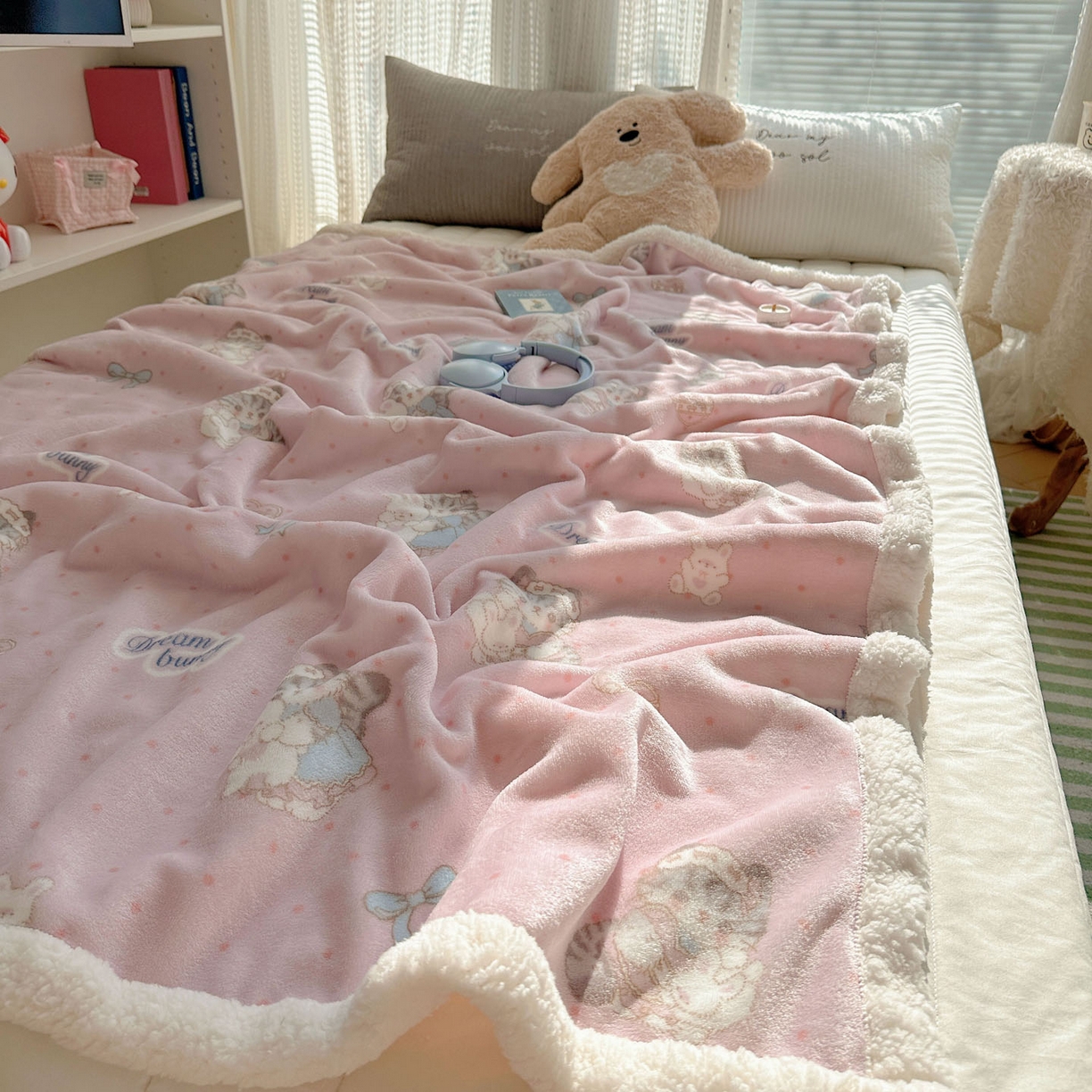 91家纺网 家纺一手货源 找家纺 美乐迪  2025新款牛奶绒羊羔绒毛毯 洛丽塔小猫