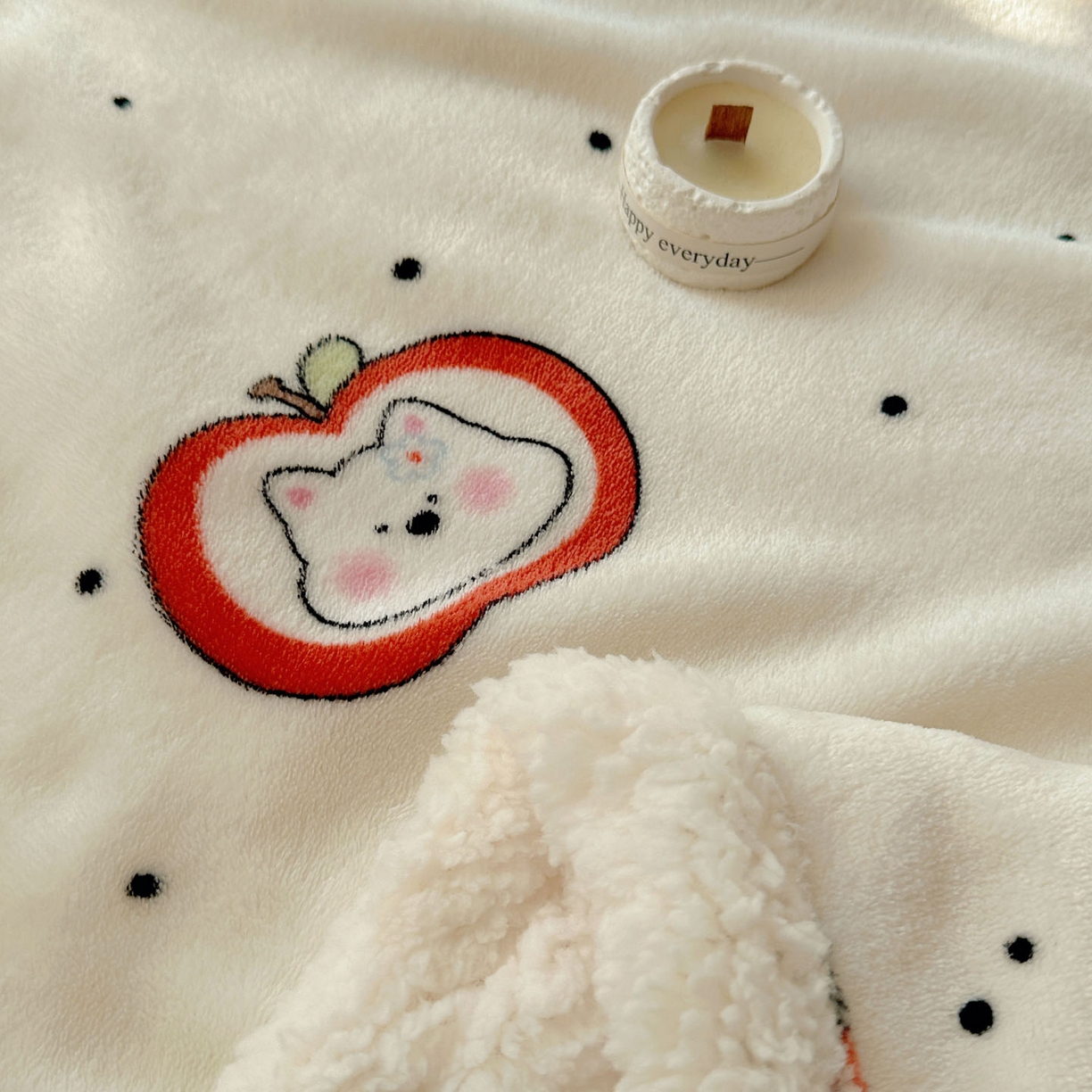 91家纺网 家纺一手货源 找家纺 美乐迪  2025新款牛奶绒羊羔绒毛毯 墨点小狗